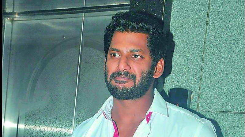 பிரபல நடிகரின் திமிர் பேச்சு ! இயக்குனர் சங்கம் தடை !