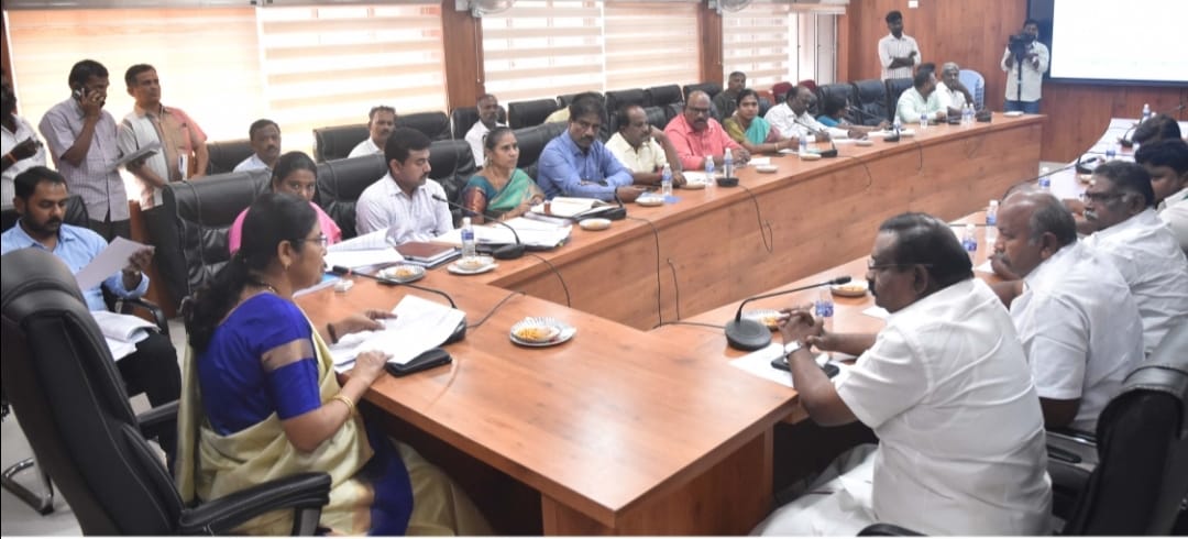 அங்கீகரிக்கப்பட்ட அரசியல் கட்சி பிரதிநிதிகளுடன், திண்டுக்கல் மாவட்ட ஆட்சியர் ஆலோசனை