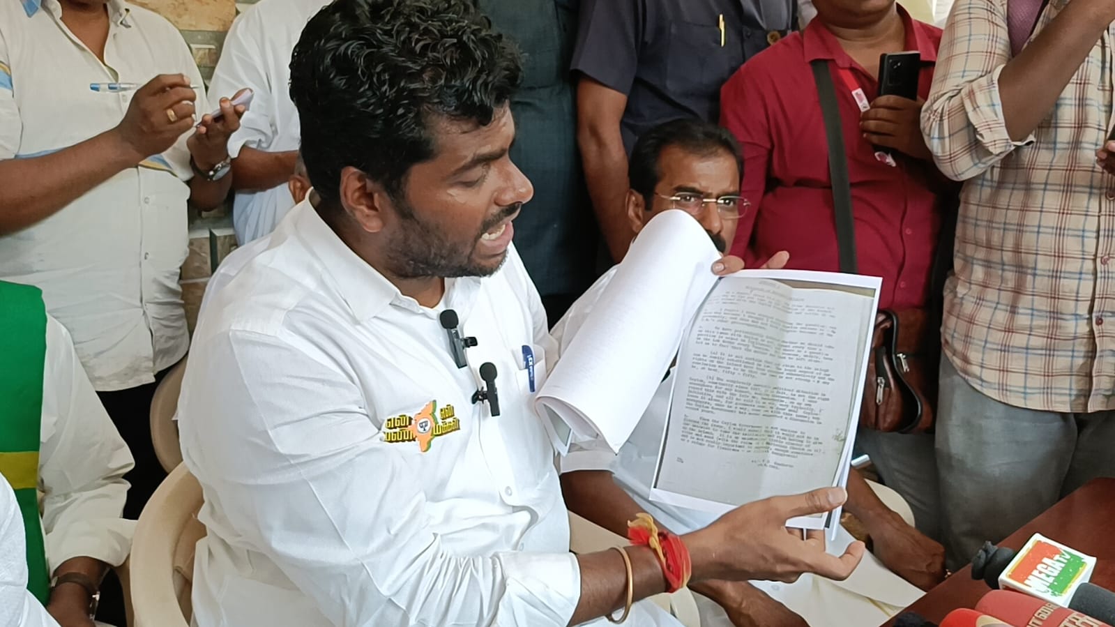 கச்சத்தீவை இலங்கைக்கு தாரை வார்த்தது காங்கிரஸ் ! ஆவணங்களுடன் அண்ணாமலை குற்றச்சாட்டு..