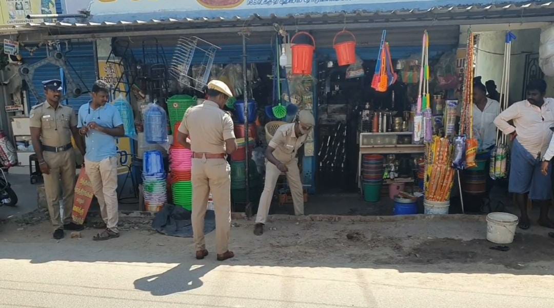 ரவுடியை ஓட ஓட வெட்டிக் கொலை செய்த மர்ம நபர்கள்.. சென்னையில் பரபரப்பு !