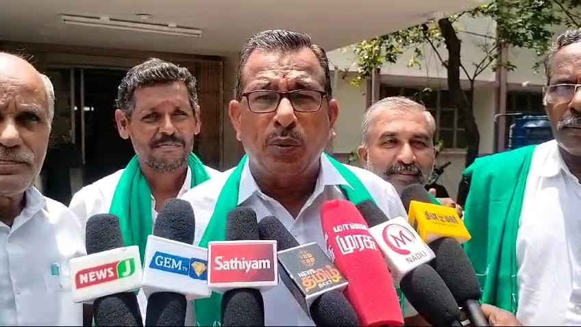 பல்லடத்தை அதிர்ச்சிக்குள்ளாக்கிய பட்டா மாறுதல்… : பொங்கி எழுந்த விவசாயிகள்..!