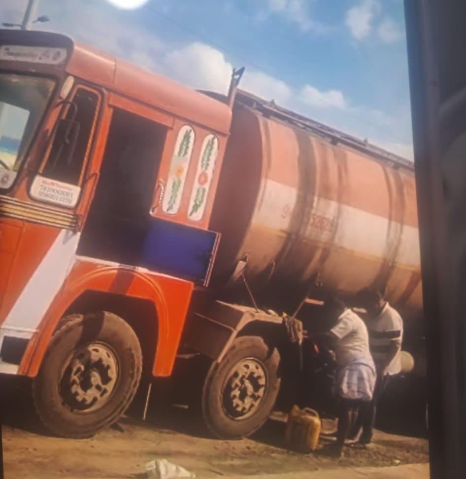 நெடுஞ்சாலையில் தினந்தோறும் 5 ஆயிரம் லிட்டர் சமையல் எண்ணெய் திருடும் கும்பல் !