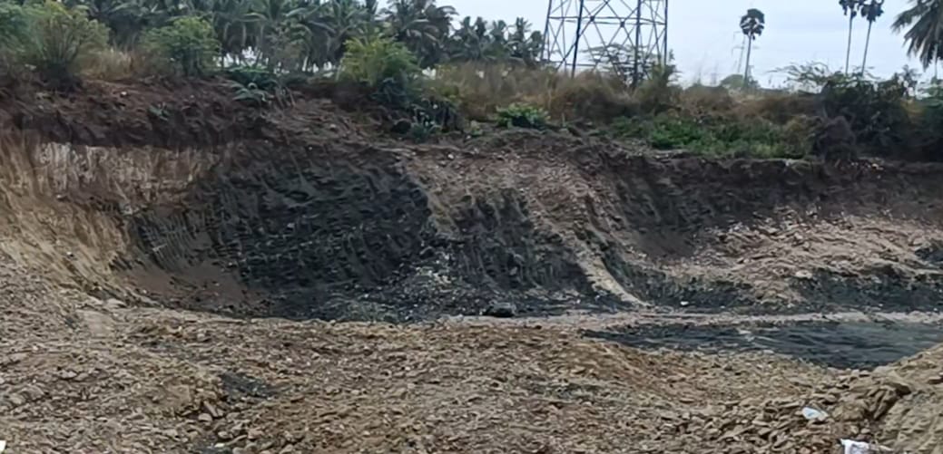 பல்லடம் அருகே நிலக்கரி சுரங்கம் ! உறக்கத்தில் வருவாய்த்துறை அதிகாரிகள் !