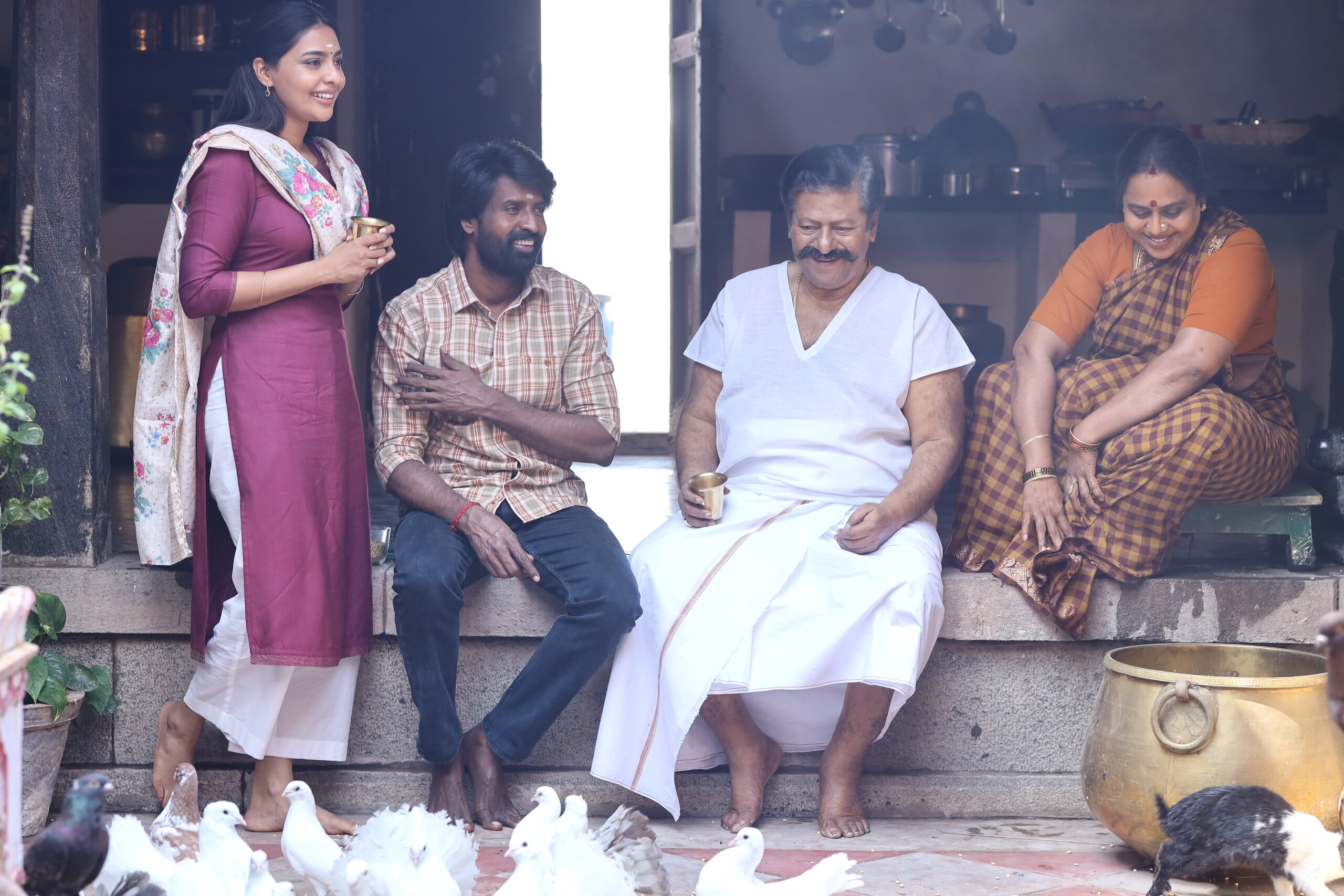 உன்னதமான உறவுகளின் மகத்துவத்தை உணர்த்தும் “மாமன்” விமர்சனம்