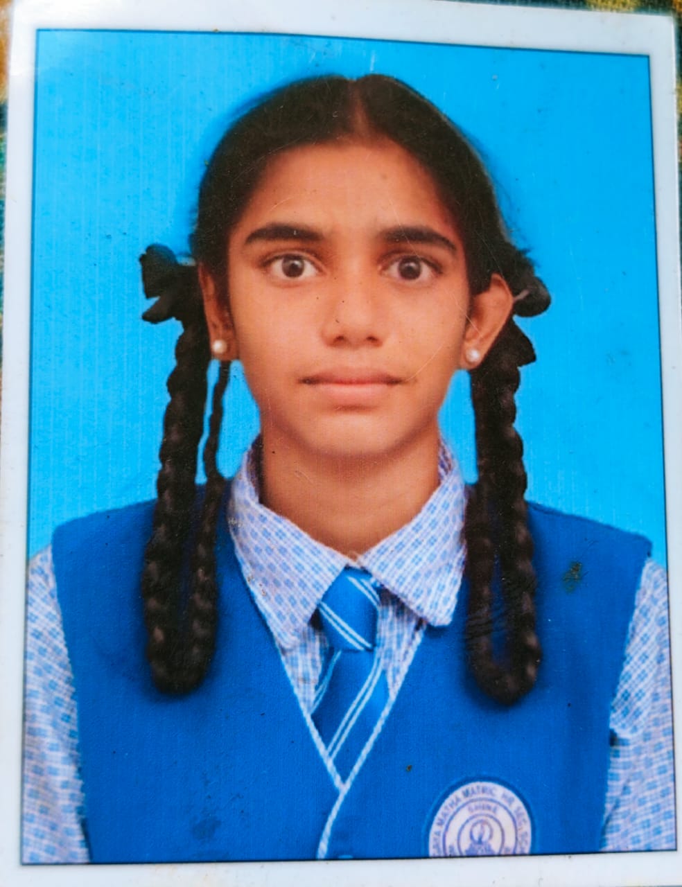 பத்தாம் வகுப்பு பொதுத் தேர்வில் கணிதத்தில் முதலிடம் பிடித்த மாணவி !