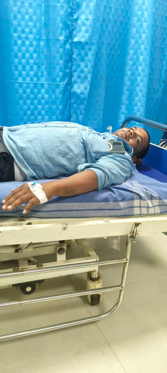 பத்திரிகையாளர்களை தாக்கிய கோவில் ஊழியர்கள் ! உதவி ஆணையர் மீது நடவடிக்கை எடுக்க கோரிக்கை !