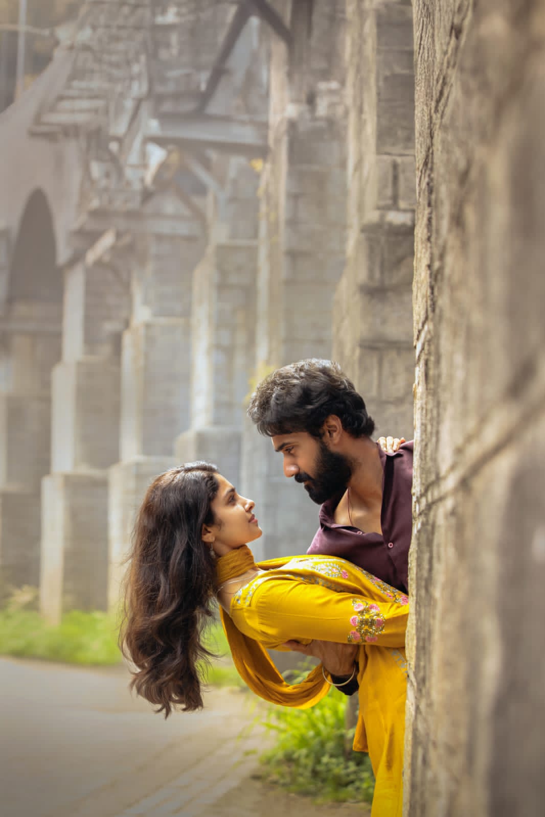 ஒரே வீட்டில் வசிக்கும் ஜோடிகளுக்குள் இருப்பது நட்பா ? காதலா ?.! “கப்புள் ஃப்ரண்ட்லி” படத்தின் விமர்சனம்